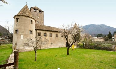 CASTEL MARECCIO